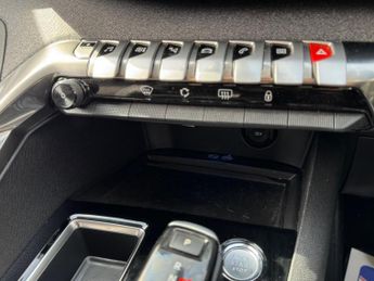 Peugeot 3008 1.6 13.2kWh Allure Premium e-EAT Euro 6 (s/s) 5dr