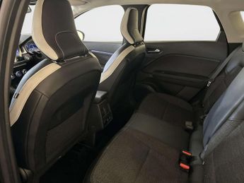 Renault Captur 1.6 E-TECH SE Edition SUV 5dr Petrol Hybrid Auto Euro 6 (s/s) (1