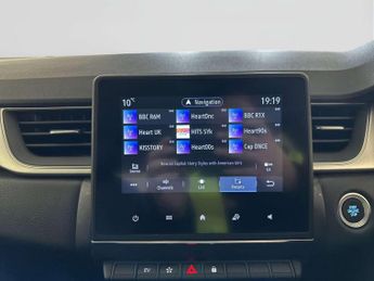 Renault Captur 1.6 E-TECH SE Edition SUV 5dr Petrol Hybrid Auto Euro 6 (s/s) (1