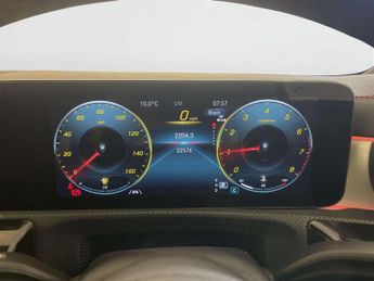 Mercedes-Benz CLA 1.3 CLA200h MHEV AMG Line (Executive) Coupe 4dr Petrol Hybrid 7G