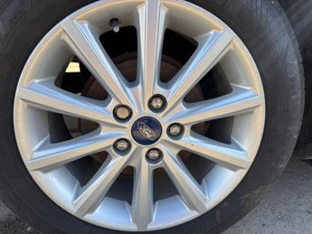 Ford Focus 1.0T EcoBoost Titanium Auto Euro 6 (s/s) 5dr