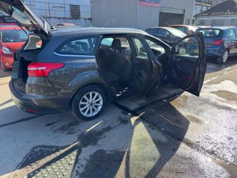 Ford Focus 1.0T EcoBoost Titanium Auto Euro 6 (s/s) 5dr