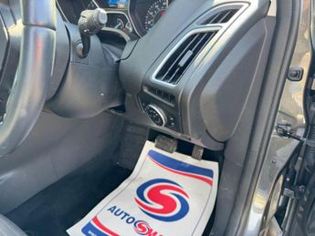 Ford Focus 1.0T EcoBoost Titanium Auto Euro 6 (s/s) 5dr