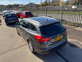 Ford Focus 1.0T EcoBoost Titanium Auto Euro 6 (s/s) 5dr