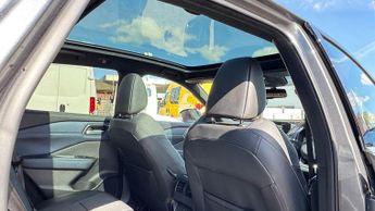 Nissan Qashqai 1.3 DIG-T MHEV Tekna Euro 6 (s/s) 5dr