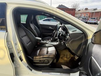 Mercedes-Benz GLA 2.1 GLA220d AMG Line (Premium) 7G-DCT 4MATIC Euro 6 (s/s) 5dr