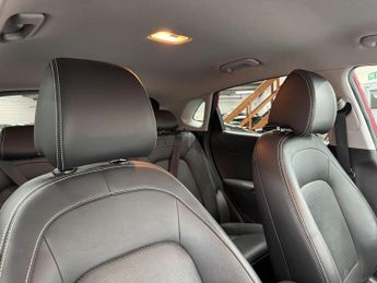 Hyundai KONA 1.6 h-GDi Premium SE DCT Euro 6 (s/s) 5dr
