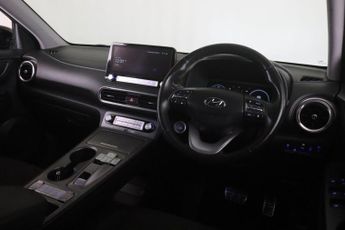 Hyundai KONA 39kWh Premium Auto 5dr (10.5kW Charger)