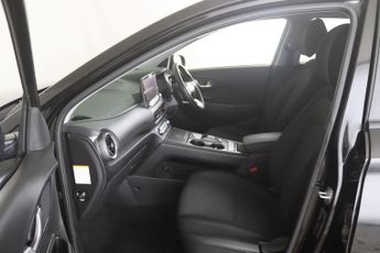 Hyundai KONA 39kWh Premium Auto 5dr (10.5kW Charger)