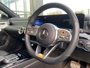 Mercedes-Benz CLA 1.3 CLA250e 15.6kWh AMG Line (Premium) Coupe 8G-DCT Euro 6 (s/s)