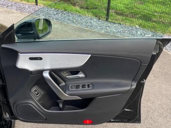 Mercedes-Benz CLA 1.3 CLA250e 15.6kWh AMG Line (Premium) Coupe 8G-DCT Euro 6 (s/s)