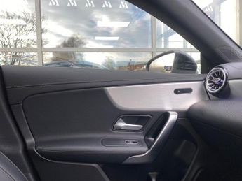 Mercedes-Benz CLA 1.3 CLA250e 15.6kWh AMG Line (Premium) Coupe 8G-DCT Euro 6 (s/s)