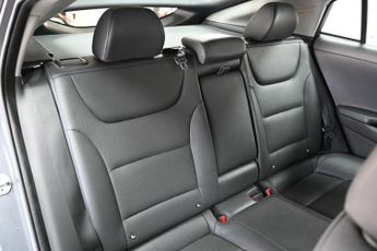 HYUNDAI IONIQ 1.6 h-GDi Premium SE Hatchback 5dr Petrol Hybrid DCT Euro 6 (s/s