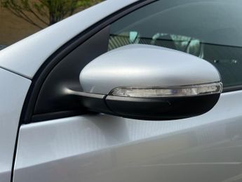 Volkswagen Golf 1.6 TDI Match DSG Euro 5 5dr