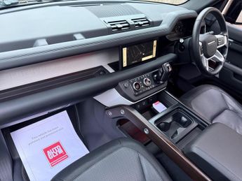 Land Rover Defender 110 3.0 D250 MHEV X-Dynamic SE Auto 4WD Euro 6 (s/s) 5dr