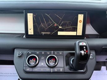 Land Rover Defender 110 3.0 D250 MHEV X-Dynamic SE Auto 4WD Euro 6 (s/s) 5dr