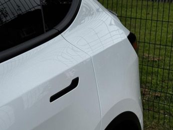 Tesla Model Y (Dual Motor) Long Range Auto 4WDE 5dr