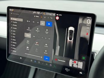 Tesla Model Y (Dual Motor) Long Range Auto 4WDE 5dr