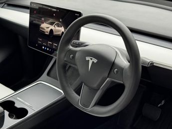 Tesla Model Y (Dual Motor) Long Range Auto 4WDE 5dr