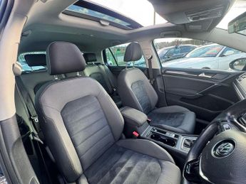 Volkswagen Golf 2.0 TDI BlueMotion Tech GT Edition DSG Euro 6 (s/s) 5dr