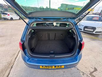 Volkswagen Golf 2.0 TDI BlueMotion Tech GT Edition DSG Euro 6 (s/s) 5dr