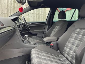 Volkswagen Golf 2.0 TDI BlueMotion Tech GTD DSG Euro 6 (s/s) 5dr