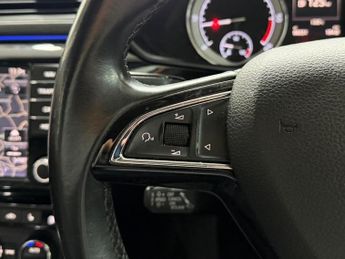Skoda Superb 2.0 TDI Laurin & Klement DSG Auto 6Spd Euro 6 (s/s) 5dr