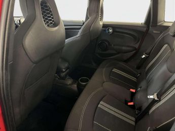 MINI Hatch 1.5 Cooper Sport Hatchback 5dr Petrol Manual Euro 6 (s/s) (136 p