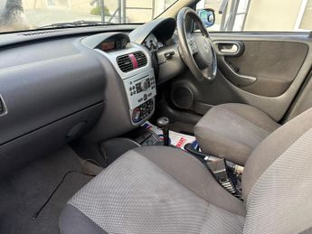 Vauxhall Corsa 1.4i 16v Active 5dr