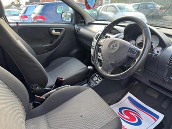 Vauxhall Corsa 1.4i 16v Active 5dr