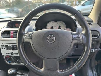 Vauxhall Corsa 1.4i 16v Active 5dr