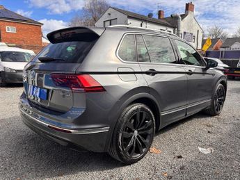 Volkswagen Tiguan 2.0 TDI R-Line Tech DSG 4Motion Euro 6 (s/s) 5dr