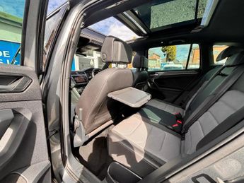 Volkswagen Tiguan 2.0 TDI R-Line Tech DSG 4Motion Euro 6 (s/s) 5dr