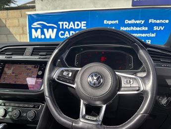 Volkswagen Tiguan 2.0 TDI R-Line Tech DSG 4Motion Euro 6 (s/s) 5dr