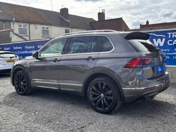 Volkswagen Tiguan 2.0 TDI R-Line Tech DSG 4Motion Euro 6 (s/s) 5dr