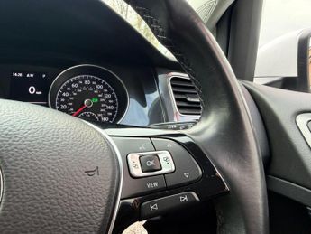 Volkswagen Golf 1.0 TSI Match DSG Euro 6 (s/s) 5dr