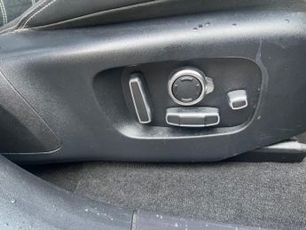 Land Rover Range Rover Velar 2.0 D240 R-Dynamic HSE Auto 4WD Euro 6 (s/s) 5dr