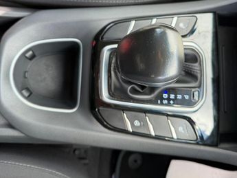 Hyundai IONIQ 1.6 h-GDi Premium DCT Euro 6 (s/s) 5dr