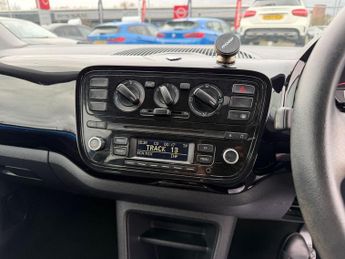 Volkswagen up! 1.0 Move up! Hatchback 3dr Petrol ASG Euro 5 (60 ps)