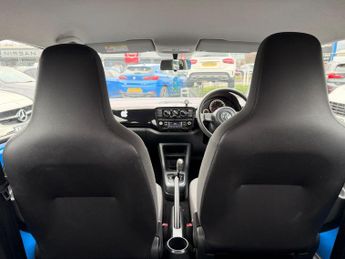 Volkswagen up! 1.0 Move up! Hatchback 3dr Petrol ASG Euro 5 (60 ps)