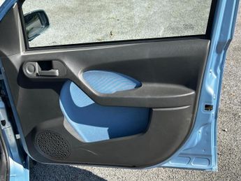 Fiat Panda 1.2 Dynamic Hatchback 5dr Petrol Dualogic (127 g/km, 60 bhp)