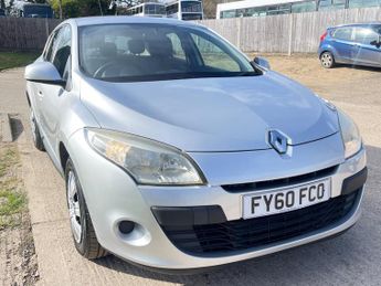 Renault Megane 1.6 16V Expression Euro 5 5dr