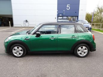 MINI Hatch 1.5 Cooper Classic Steptronic Euro 6 (s/s) 5dr