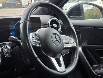 Mercedes-Benz A Class 1.3 A180 Sport (Executive) Hatchback 5dr Petrol 7G-DCT Euro 6 (s