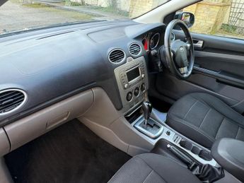 Ford Focus 1.6 Sport Auto 5dr