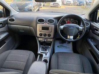 Ford Focus 1.6 Sport Auto 5dr