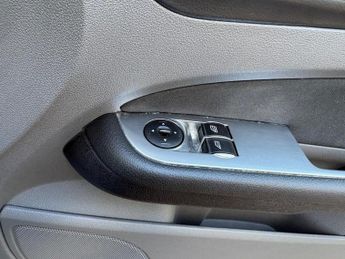 Ford Focus 1.6 Sport Auto 5dr