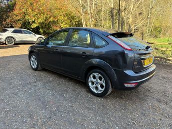 Ford Focus 1.6 Sport Auto 5dr
