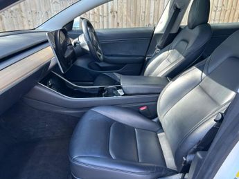 Tesla Model 3 (Dual Motor) Performance Auto 4WDE 4dr (Performance Upgrade)