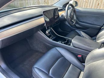 Tesla Model 3 (Dual Motor) Performance Auto 4WDE 4dr (Performance Upgrade)